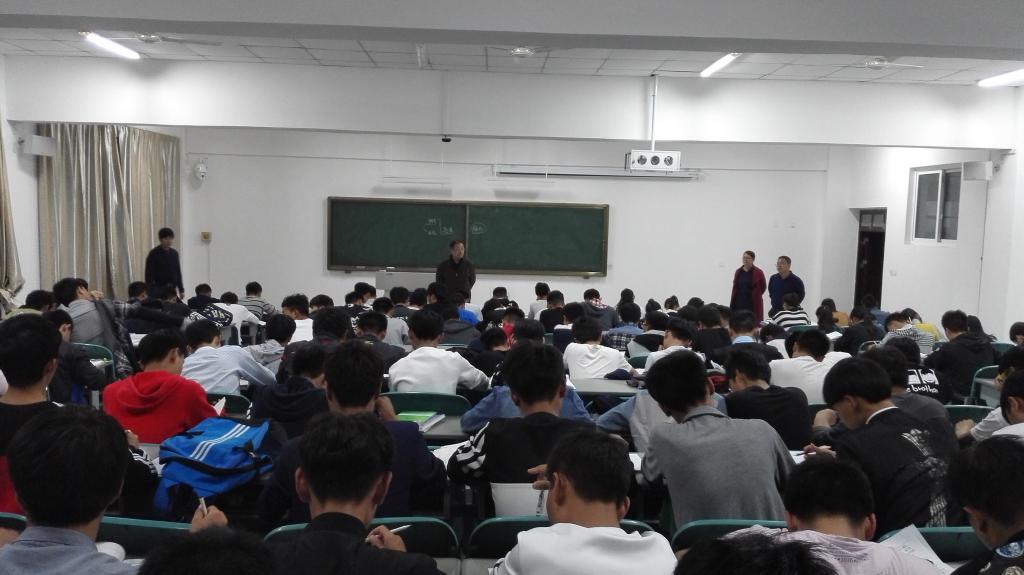 查看晚自习